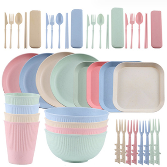 Plastic kitchen utensils